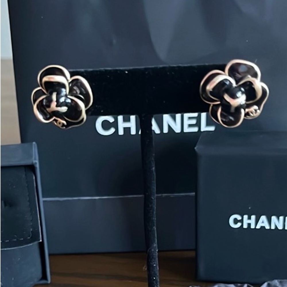 CHANEL CAMELLIA FLOWER EARRINGS WITH BOX